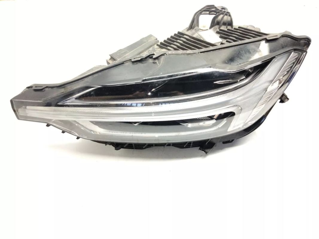 Reflektory Womala OE 31656554 Przednie do Auto Parts XC60 18- Części zamienne do samochodów