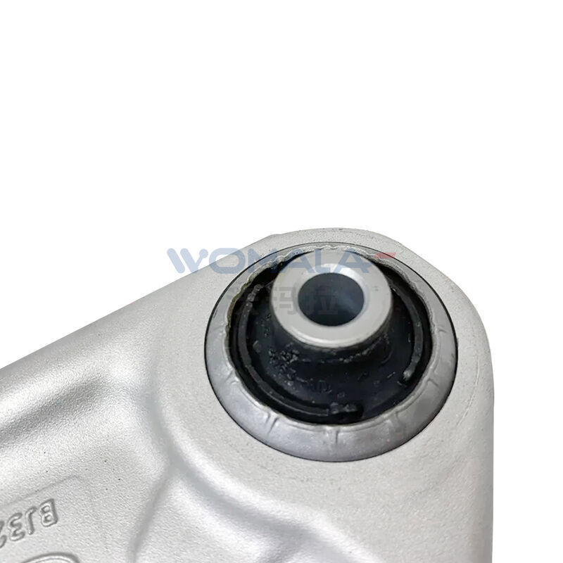 Womala OE LR078657 Zestaw przedniego lewego dolnego ramienia sterującego dla Land Rover L538 L550